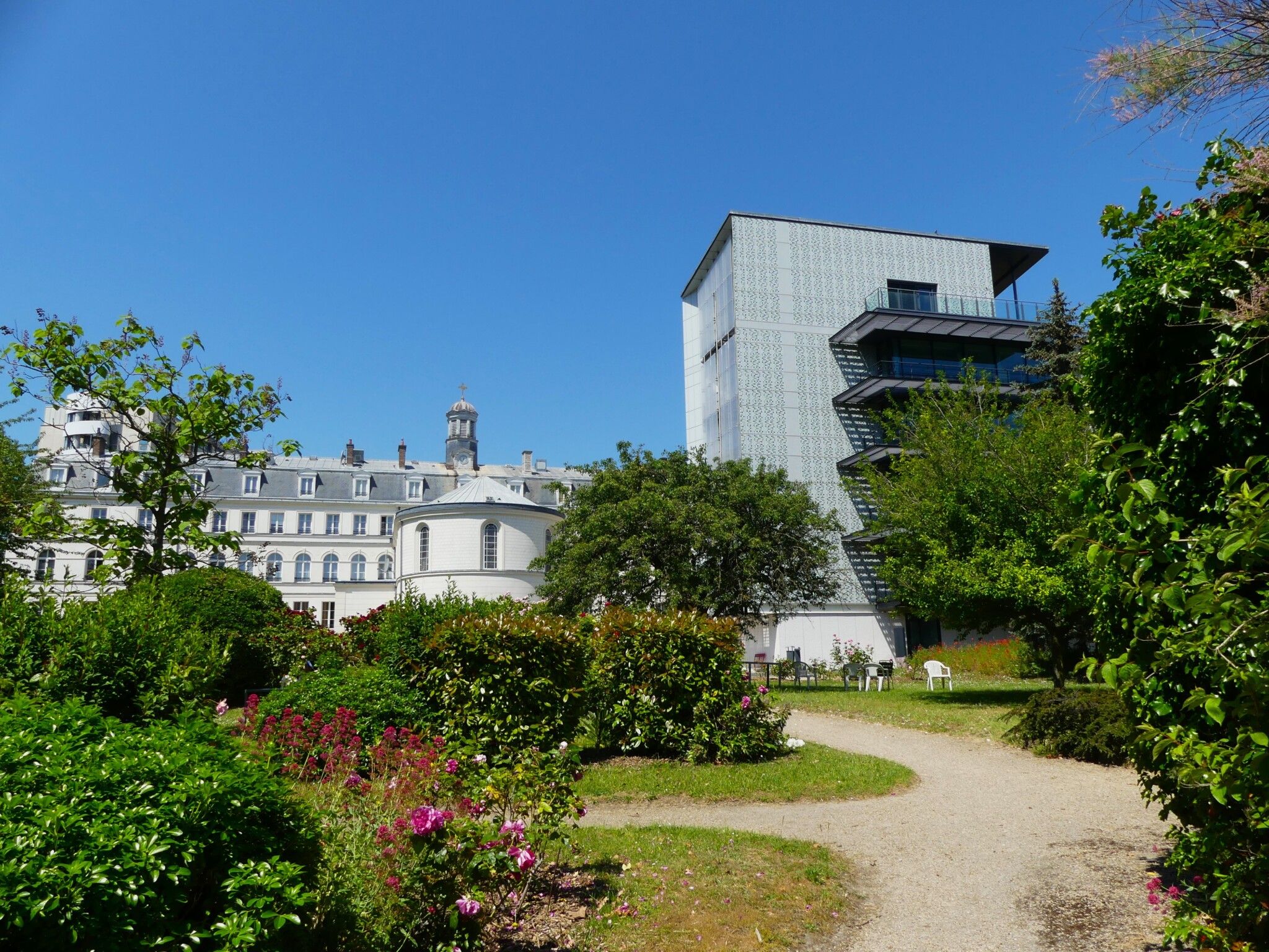 Maison de Retraite des Sœurs Augustines de Paris - Un cadre de vie calme et apaisant